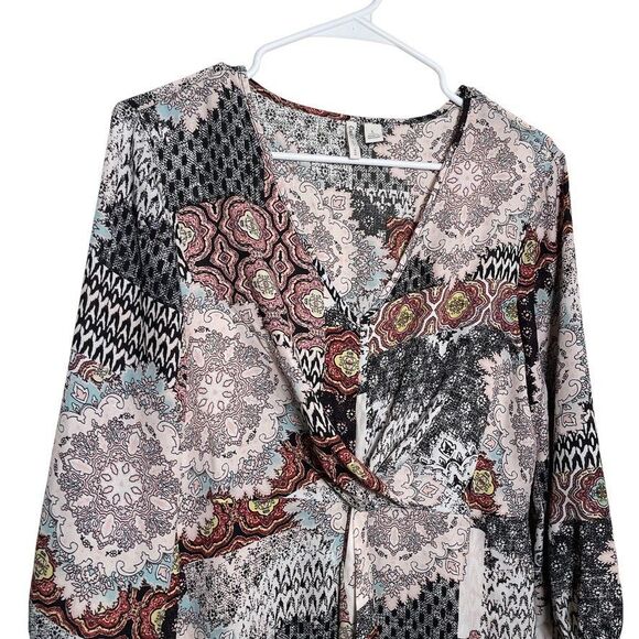 Cato Blouse Women's Large V-Neck 3/4 Sleeve Boho Colorful Twist 3/4 Sleeve - Picture 2 of 9